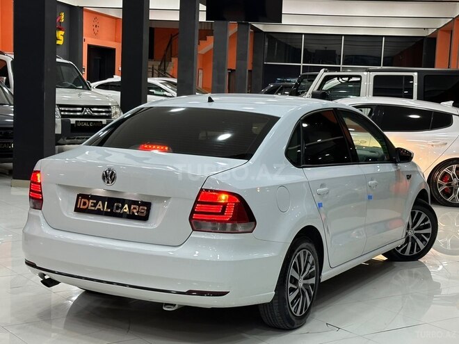Volkswagen Polo-4