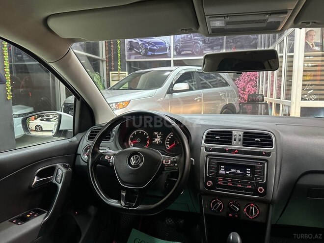 Volkswagen Polo-23