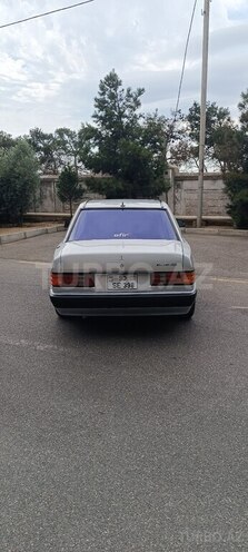 Mercedes 190-7