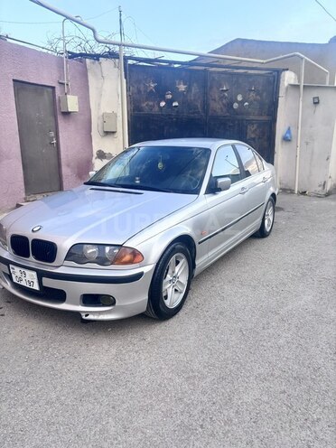 BMW 325-9