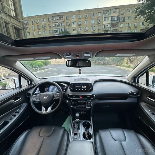 Hyundai Santa Fe-10