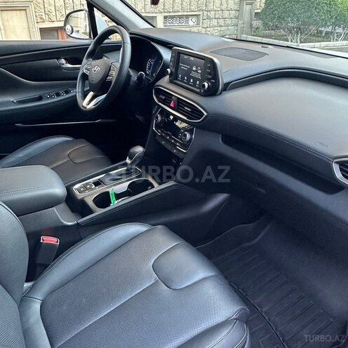 Hyundai Santa Fe-11