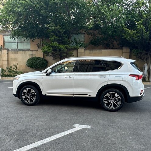 Hyundai Santa Fe-5