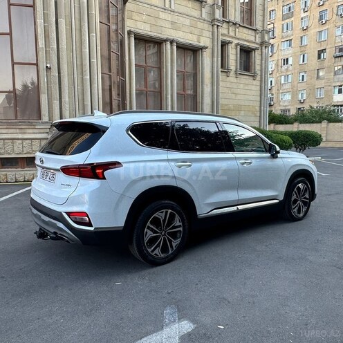 Hyundai Santa Fe-9
