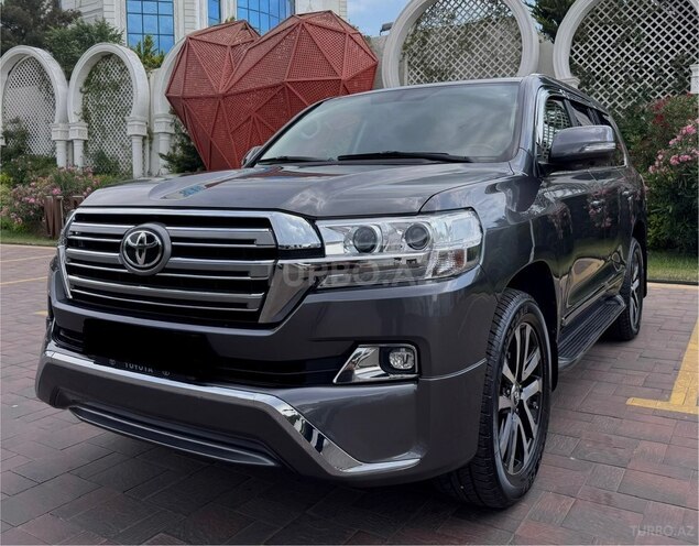 Toyota Land Cruiser-4