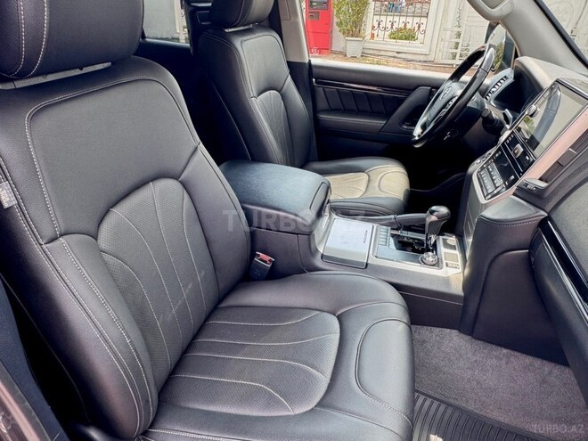 Toyota Land Cruiser-20