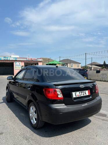 Kia Rio-5