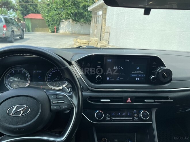 Hyundai Sonata-8