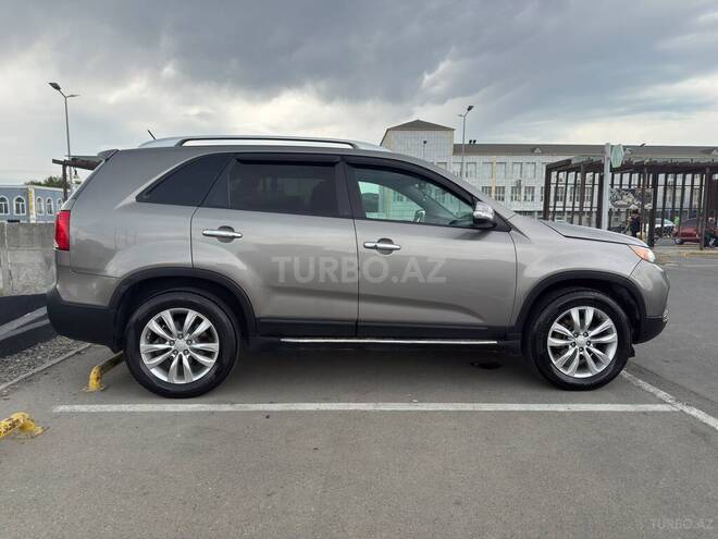 Kia Sorento-4