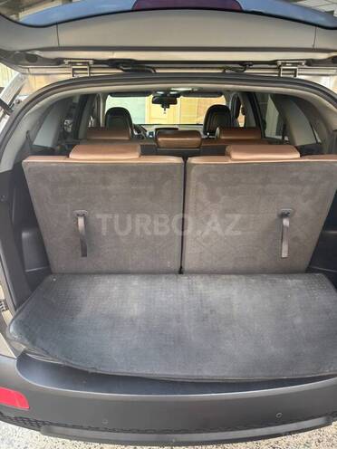 Kia Sorento-13