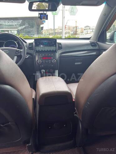 Kia Sorento-10
