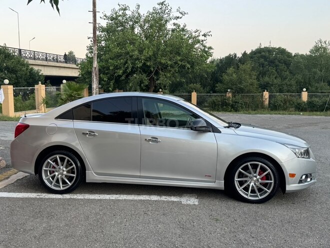 Chevrolet Cruze-2