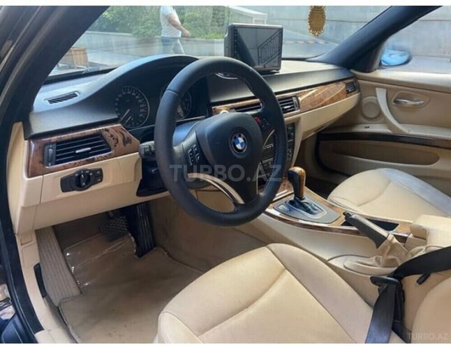 BMW 320-8