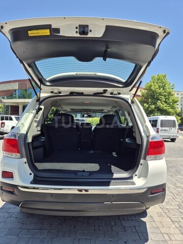 Toyota Highlander-5