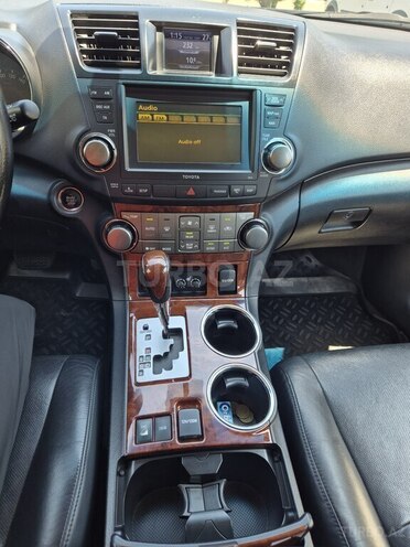 Toyota Highlander-7