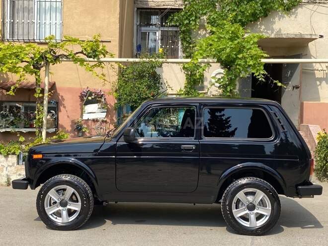 LADA (VAZ) Niva-3