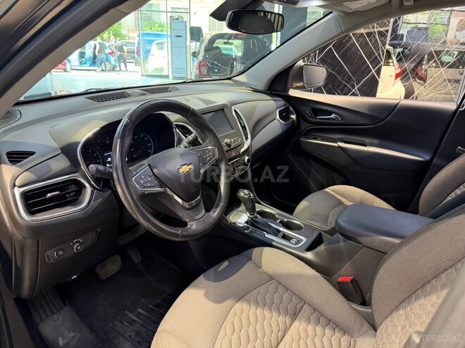 Chevrolet Equinox-21