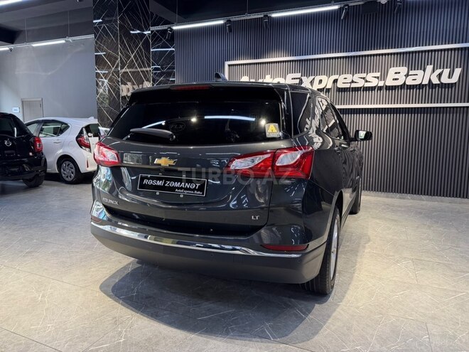 Chevrolet Equinox-5