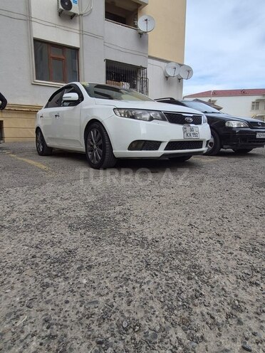 Kia Cerato-5