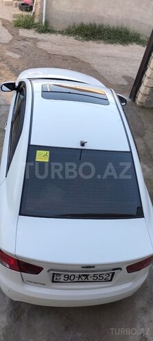 Kia Cerato-8