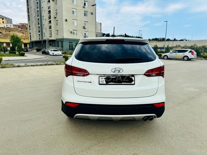 Hyundai Santa Fe-5