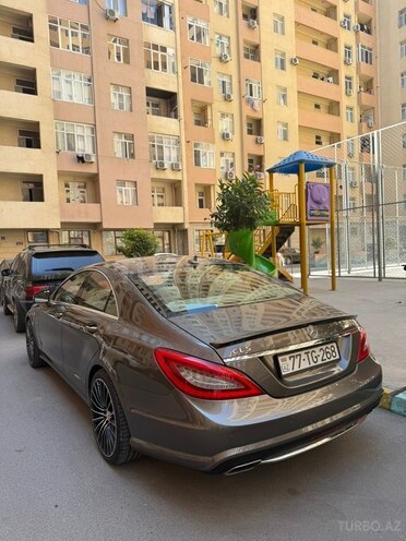 Mercedes CLS 350-3