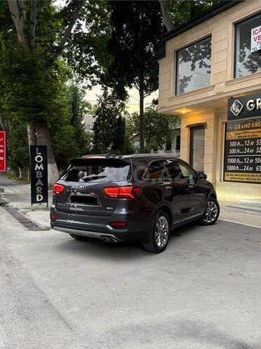 Kia Sorento-8