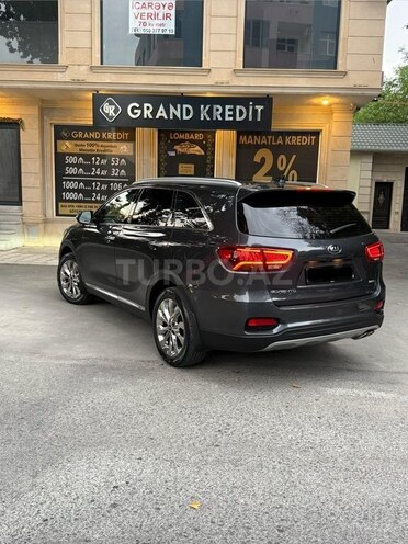 Kia Sorento-7