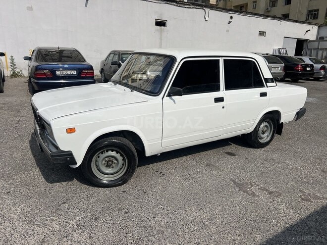 LADA (VAZ) 2107-2