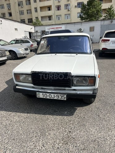 LADA (VAZ) 2107-1