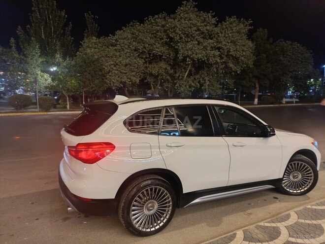 BMW X1-6