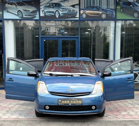 Toyota Prius-3