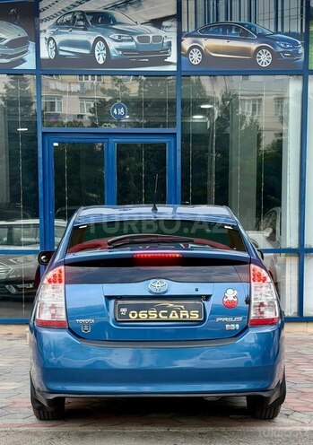 Toyota Prius-11