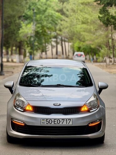 Kia Rio-5