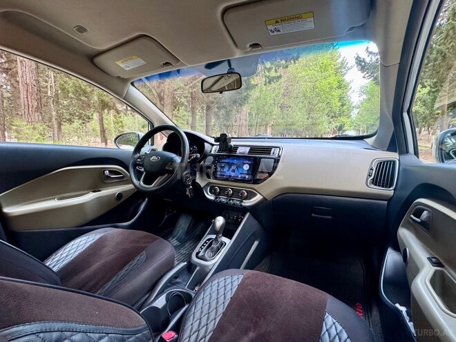 Kia Rio-16