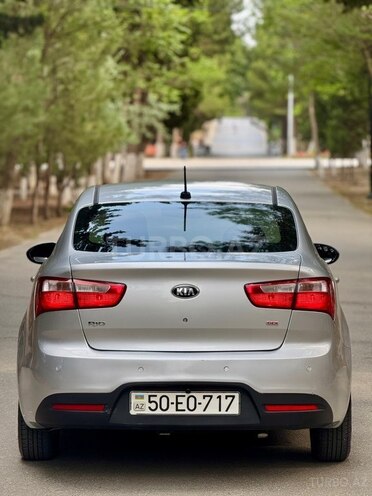 Kia Rio-8