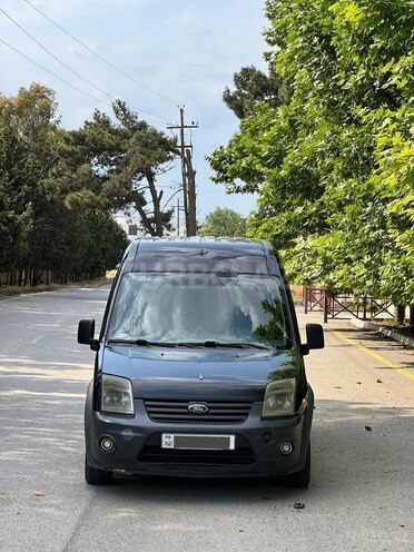 Ford Tourneo Connect-1