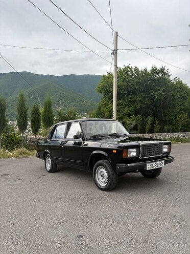 LADA (VAZ) 2107-2