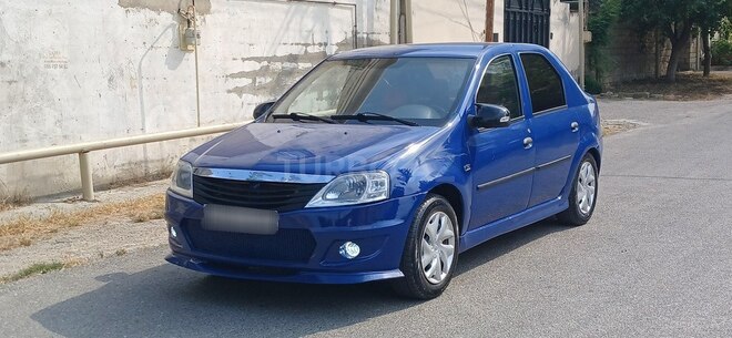 Renault Logan-2