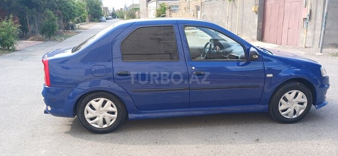 Renault Logan-8