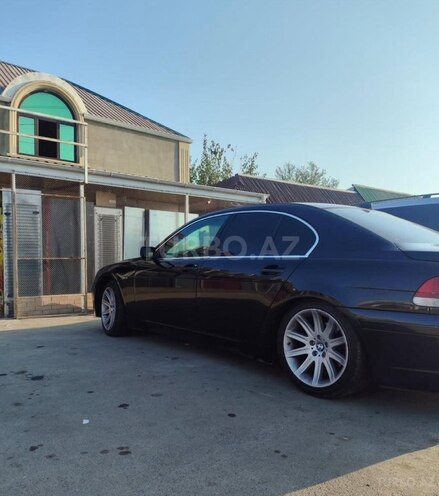 BMW 745-2