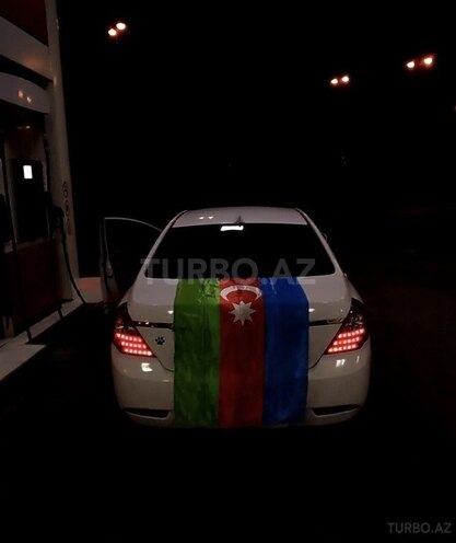 Geely Emgrand EC7-3