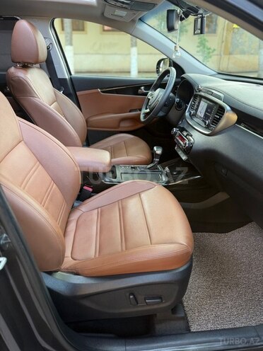 Kia Sorento-18