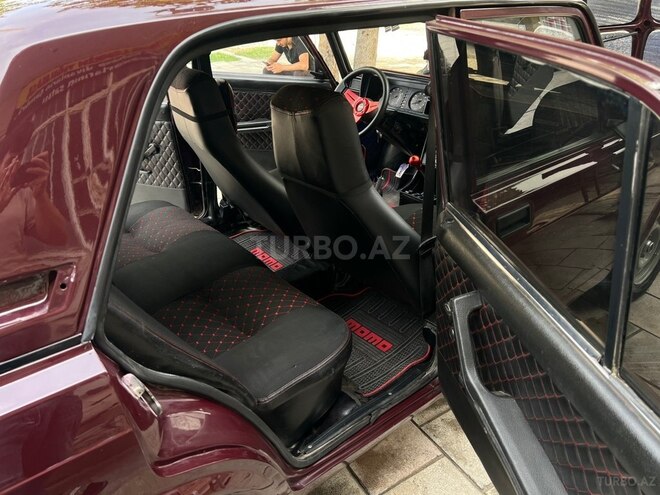 LADA (VAZ) 2107-8