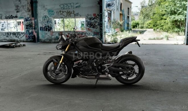 BMW S 1000 R-2