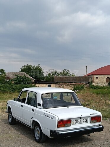 LADA (VAZ) 2107-4