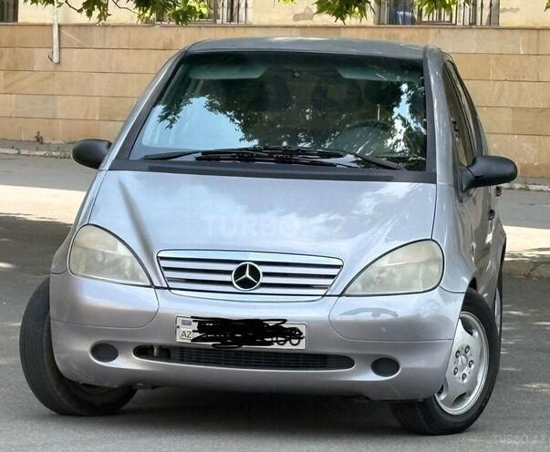 Mercedes A 160-1