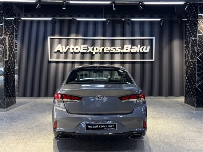 Hyundai Sonata-6