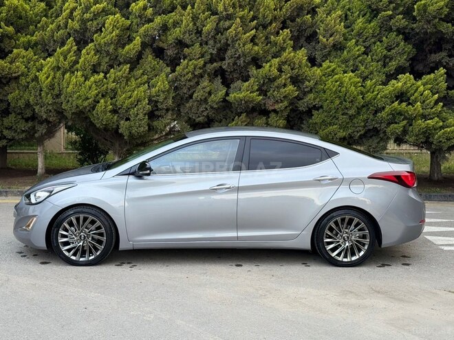 Hyundai Avante-8