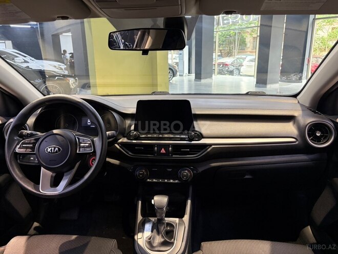 Kia Forte-13